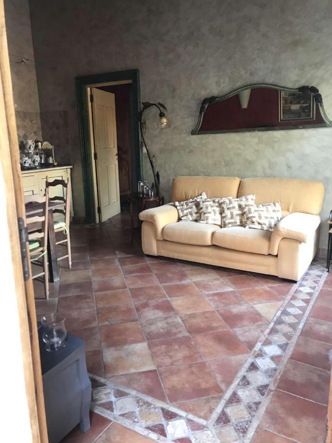 Le Mazet De La Dame Bed and Breakfast Barbentane Buitenkant foto